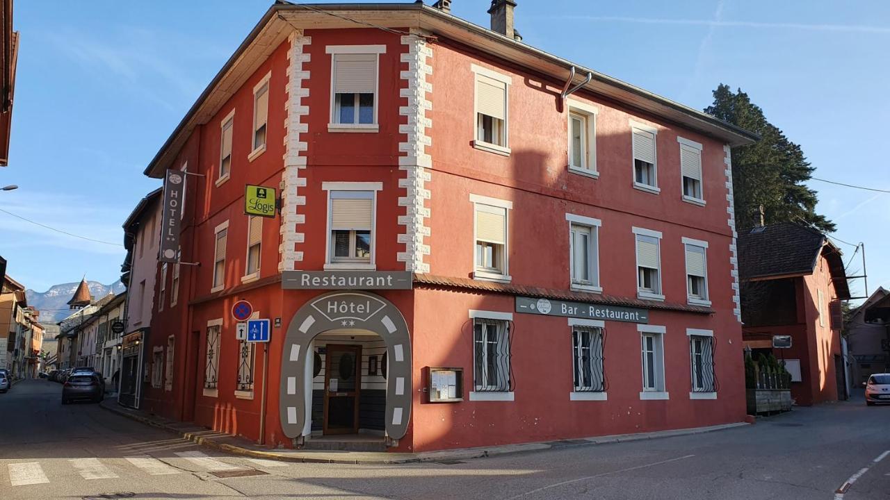 Logis Hôtel du Fer à Cheval Yenne Exterior foto